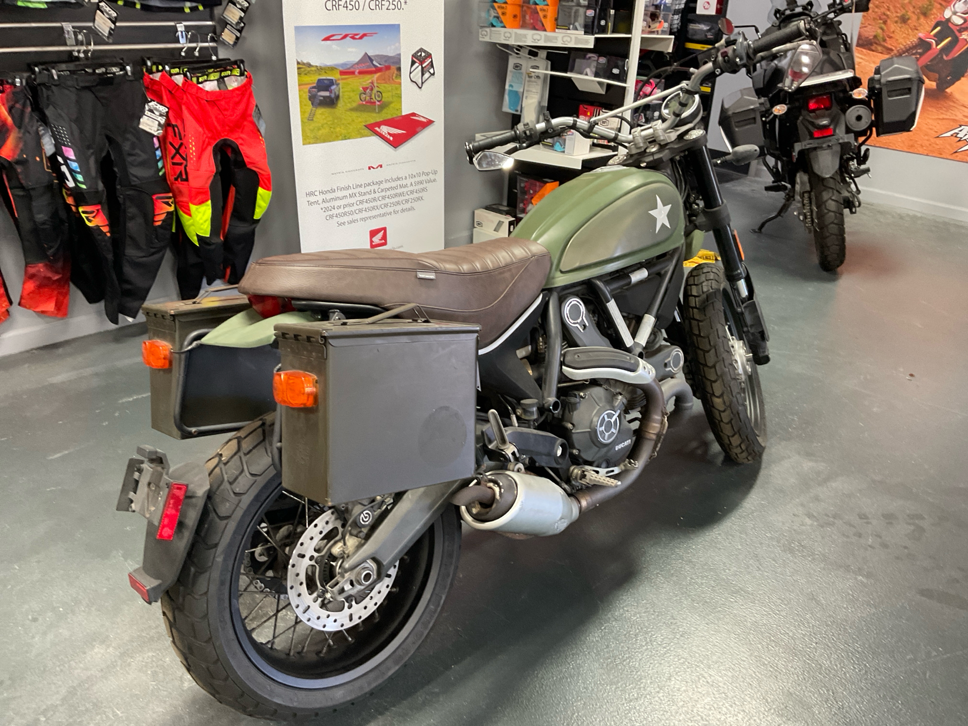 2016 Ducati Scrambler Icon in Lafayette, Indiana - Photo 5