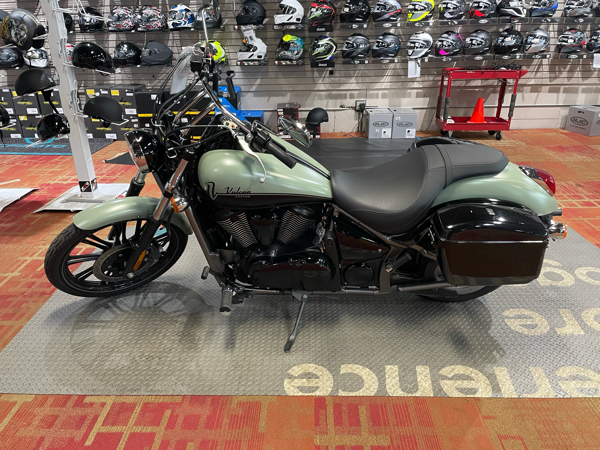 2023 Kawasaki Vulcan 900 Custom in Anderson, Indiana - Photo 1