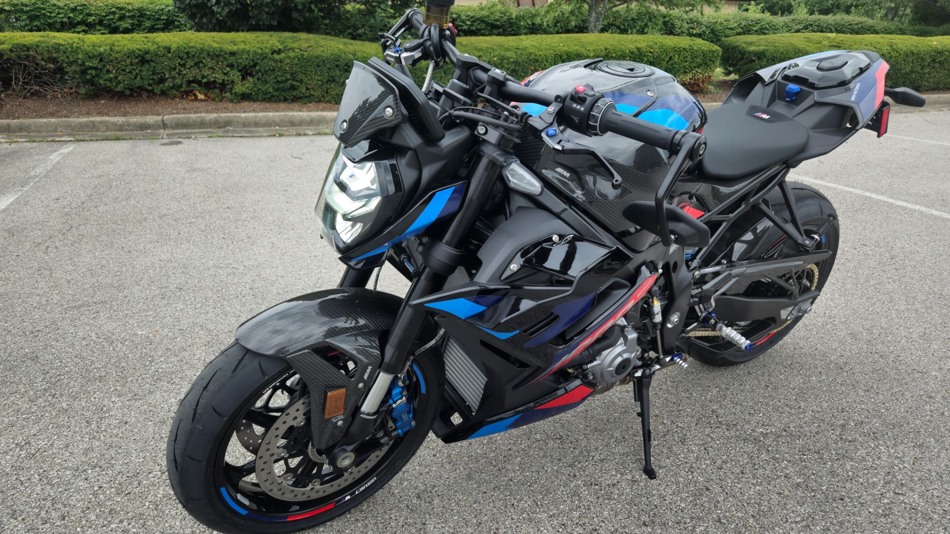 2024 BMW M 1000 R in Lexington, Kentucky - Photo 2