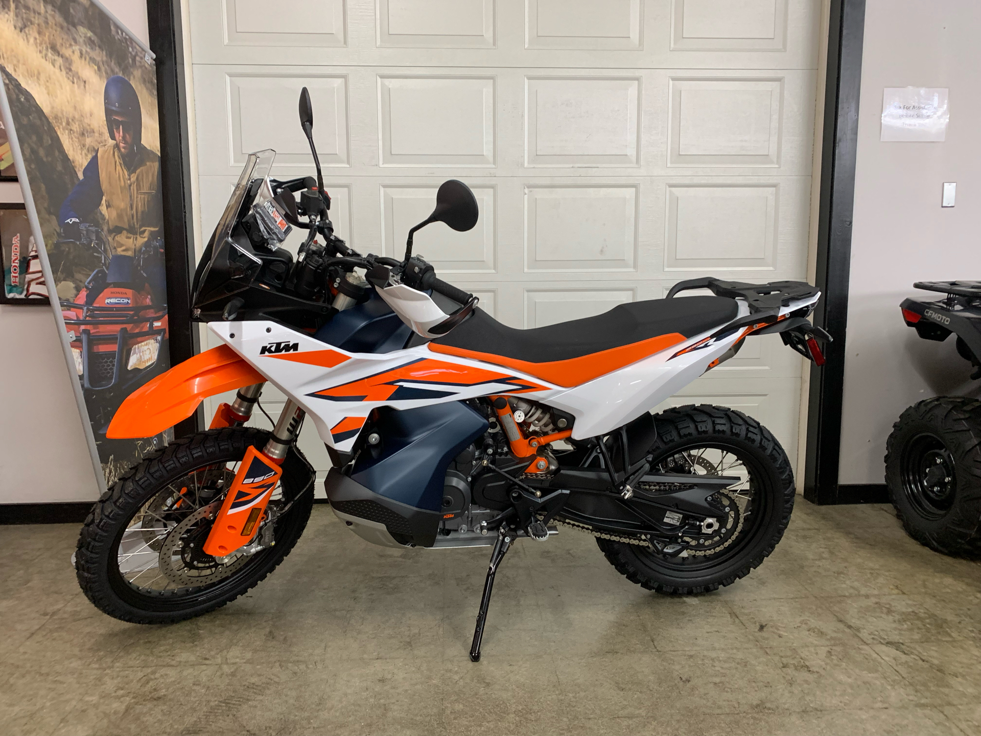 2024 KTM 890 Adventure R in Whiteland, Indiana - Photo 1