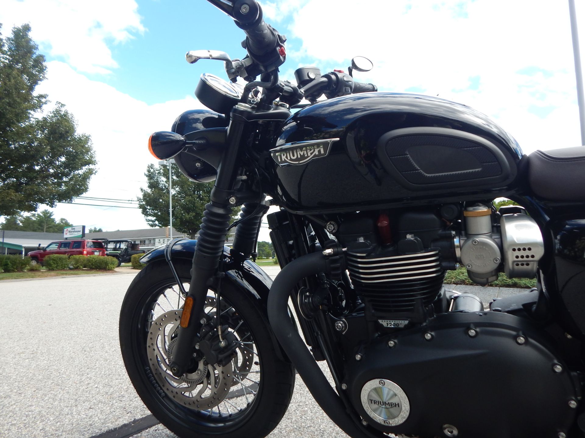 2017 Triumph Bonneville T120 Black in Concord, New Hampshire - Photo 15