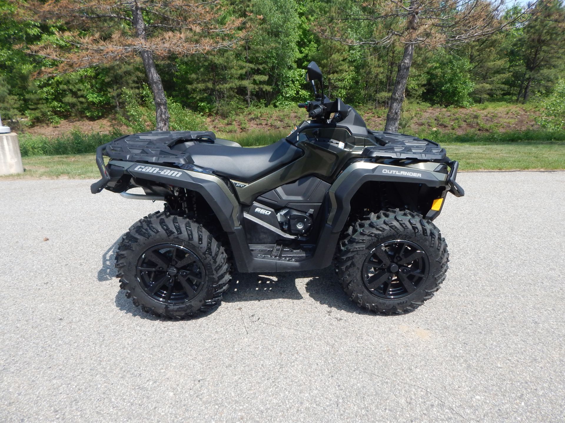 2021 Can-Am Outlander XT 650 in Concord, New Hampshire - Photo 1