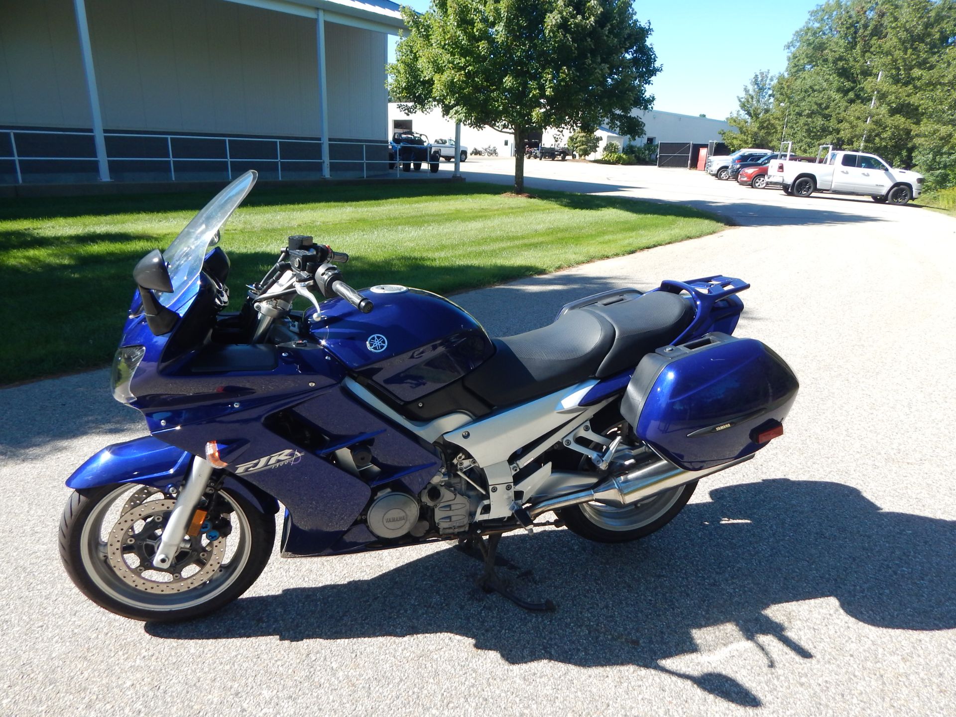 2005 Yamaha FJR 1300 in Concord, New Hampshire - Photo 3