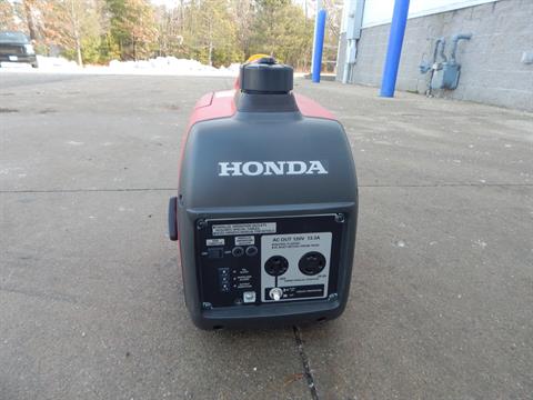 Honda Power Equipment EU2000 Companion in Concord, New Hampshire - Photo 2