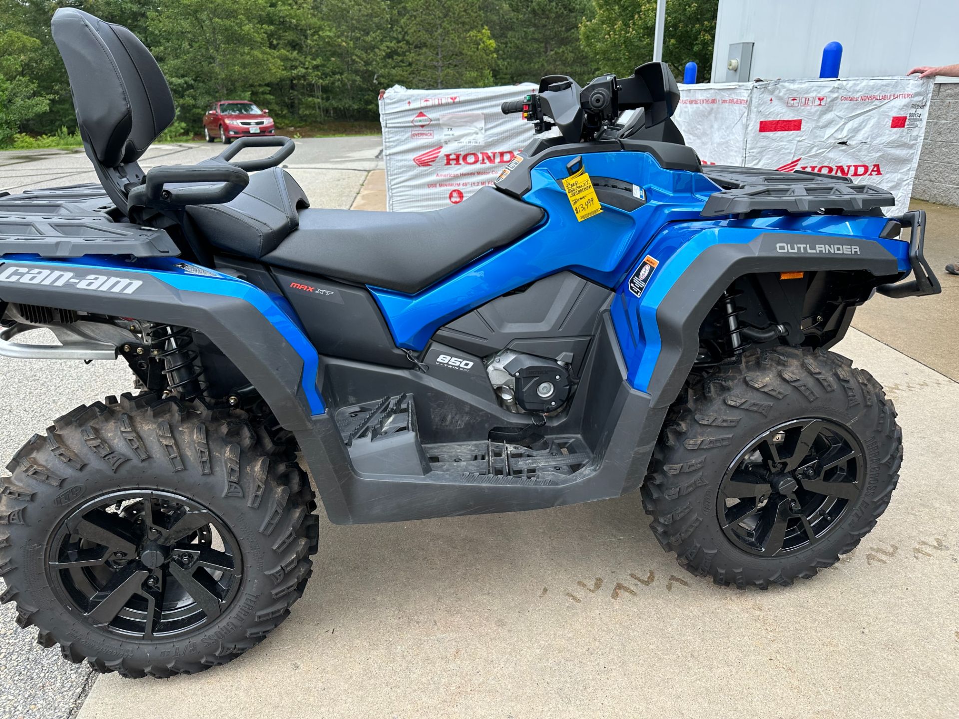 2023 Can-Am Outlander MAX XT 850 in Concord, New Hampshire - Photo 4