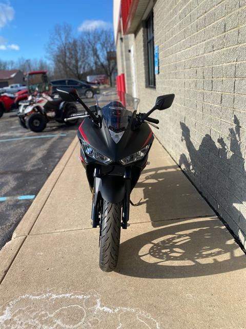 2017 Yamaha YZF-R3 ABS in Monroe, Michigan - Photo 4