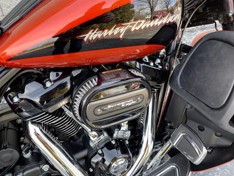 2017 Harley-Davidson CVO™ Street Glide® in Monroe, Michigan - Photo 2