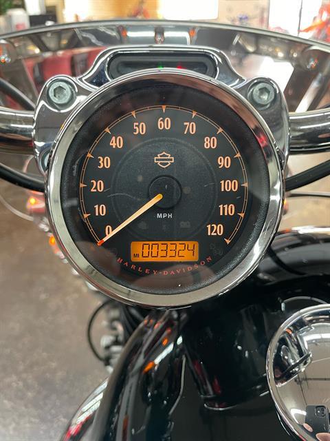 2014 Harley-Davidson 1200 Custom in Monroe, Michigan - Photo 3