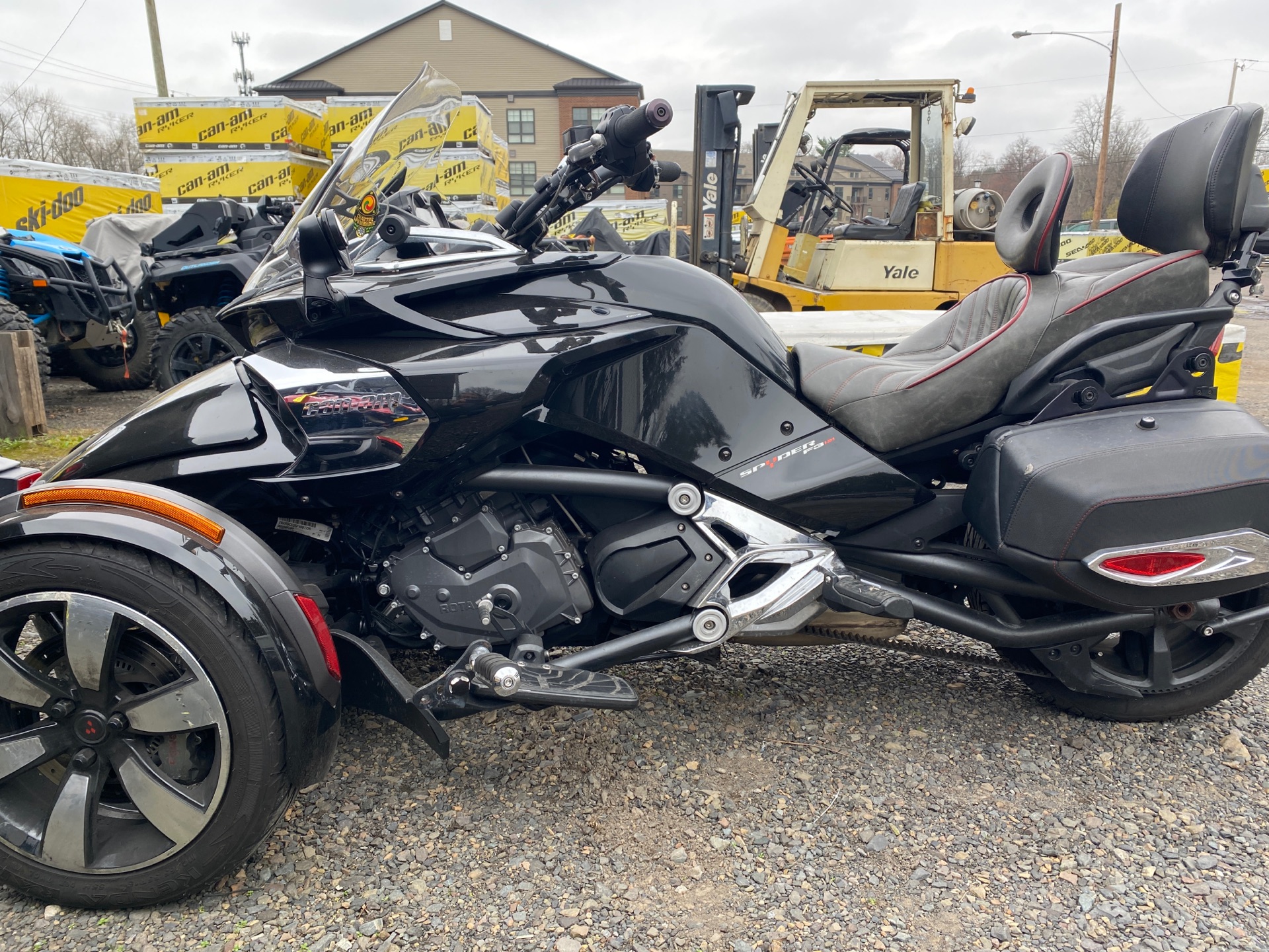 2015 Can-Am Spyder® F3 SM6 in New Britain, Pennsylvania - Photo 3