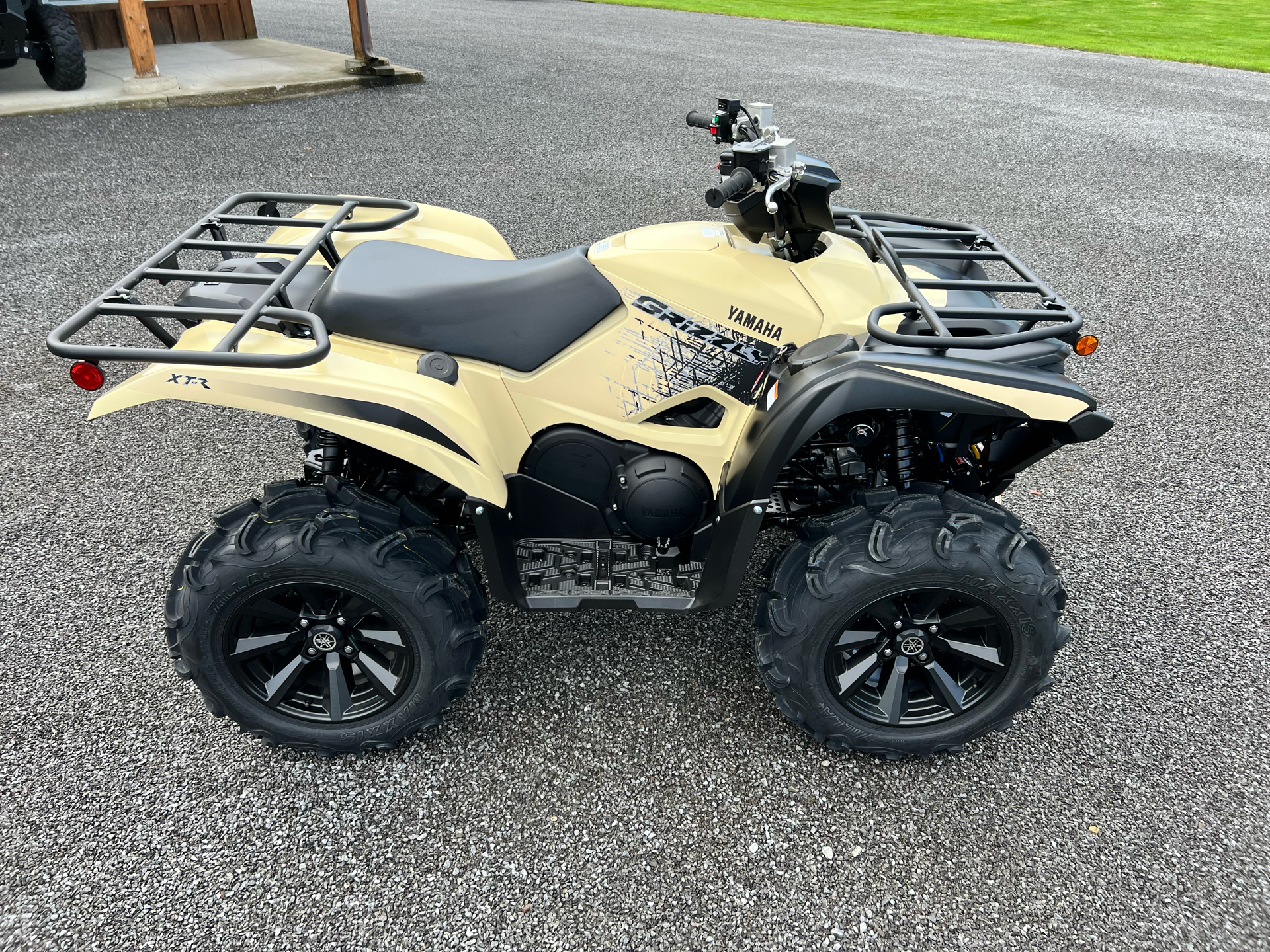 2023 Yamaha Grizzly EPS XT-R in Hubbardsville, New York - Photo 5