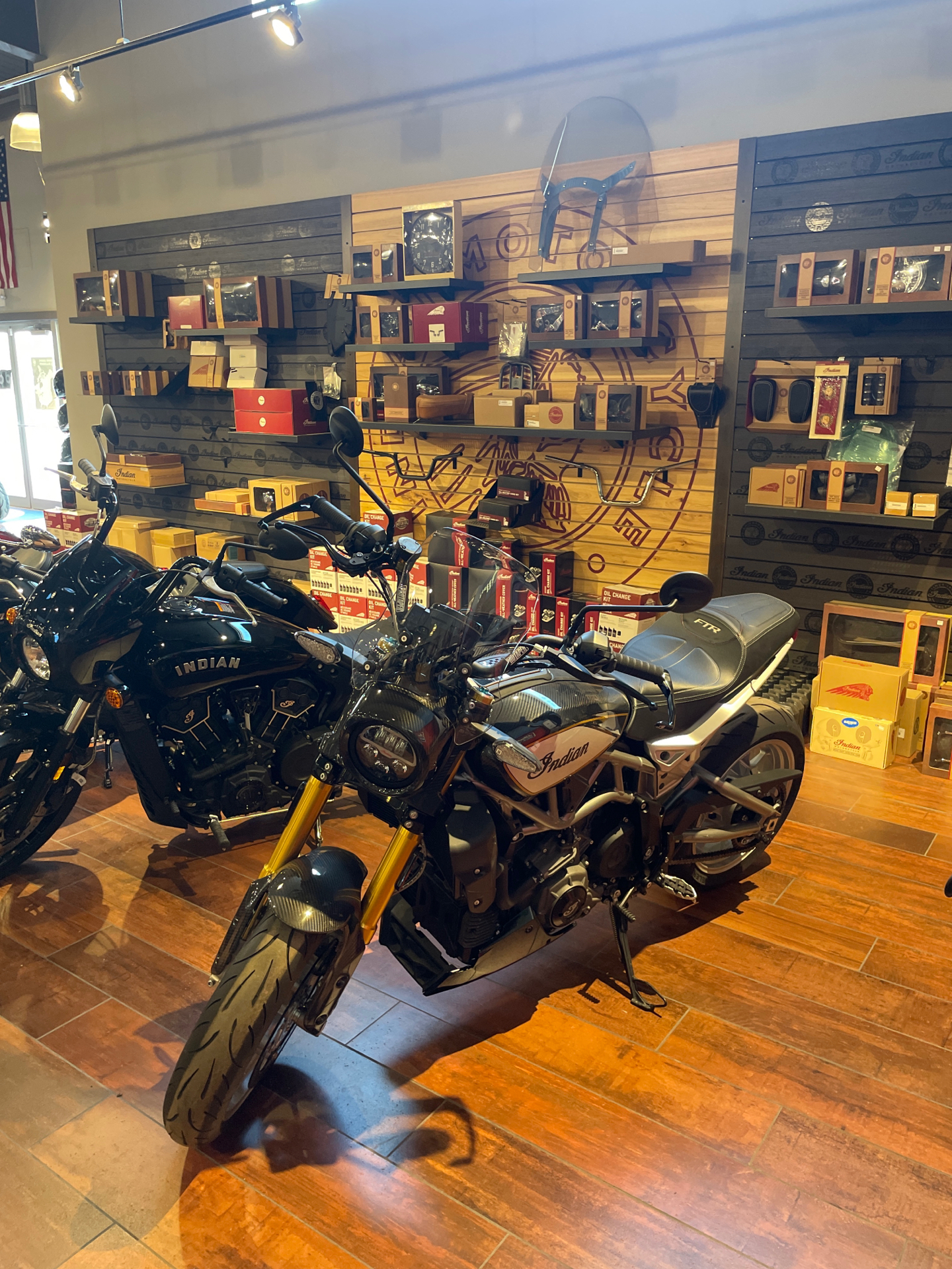 2023 Indian Motorcycle FTR R Carbon in Adams Center, New York - Photo 3