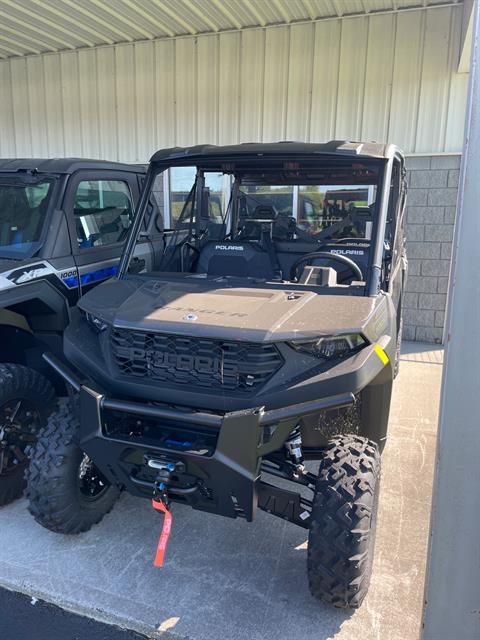 2025 Polaris Ranger Crew 1000 Premium in Adams Center, New York - Photo 2