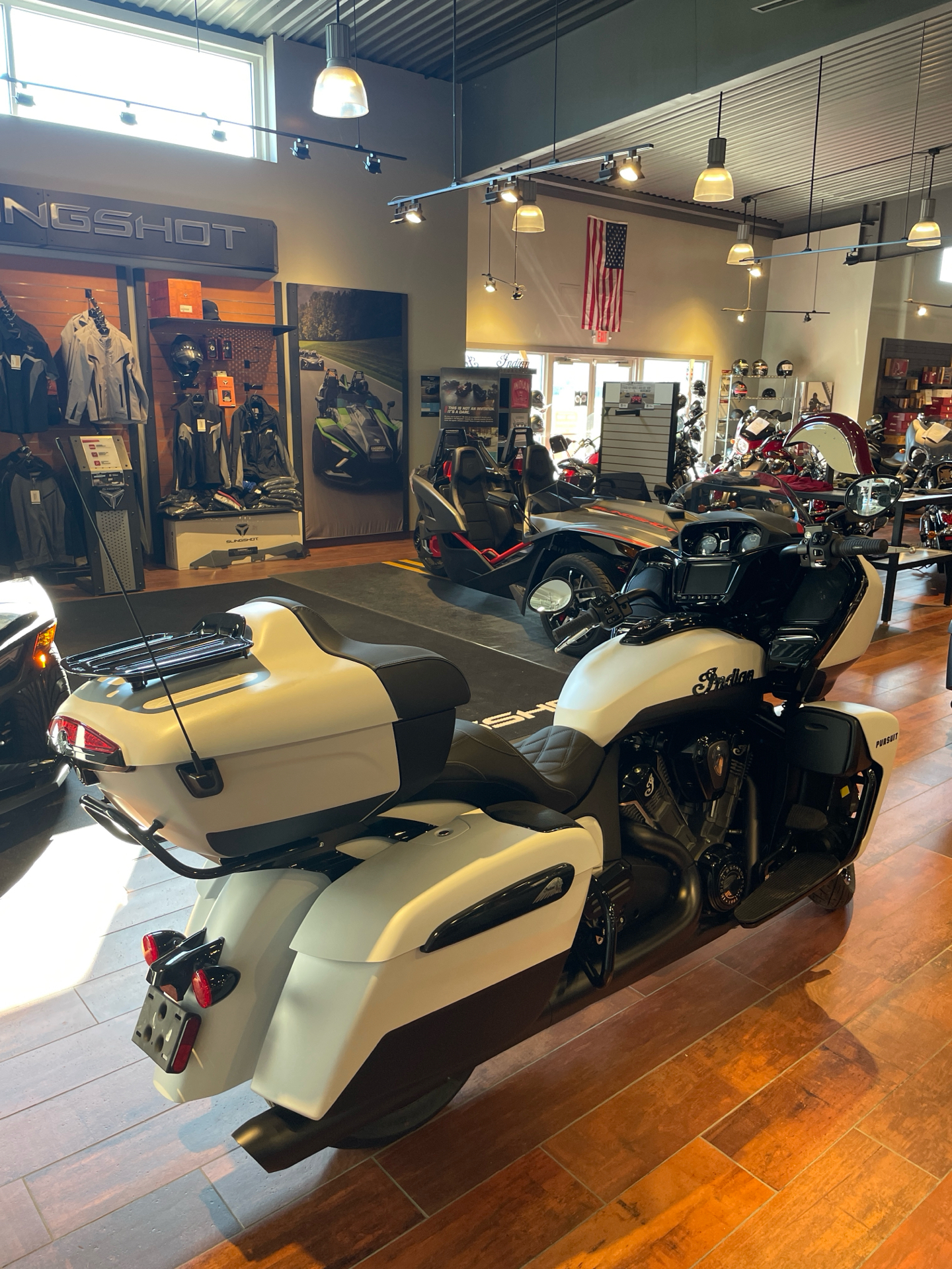 2024 Indian Motorcycle Pursuit® Dark Horse® Icon with PowerBand Audio Package in Adams Center, New York - Photo 2