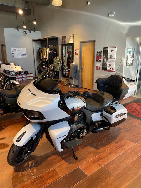 2024 Indian Motorcycle Pursuit® Dark Horse® Icon with PowerBand Audio Package in Adams Center, New York - Photo 4