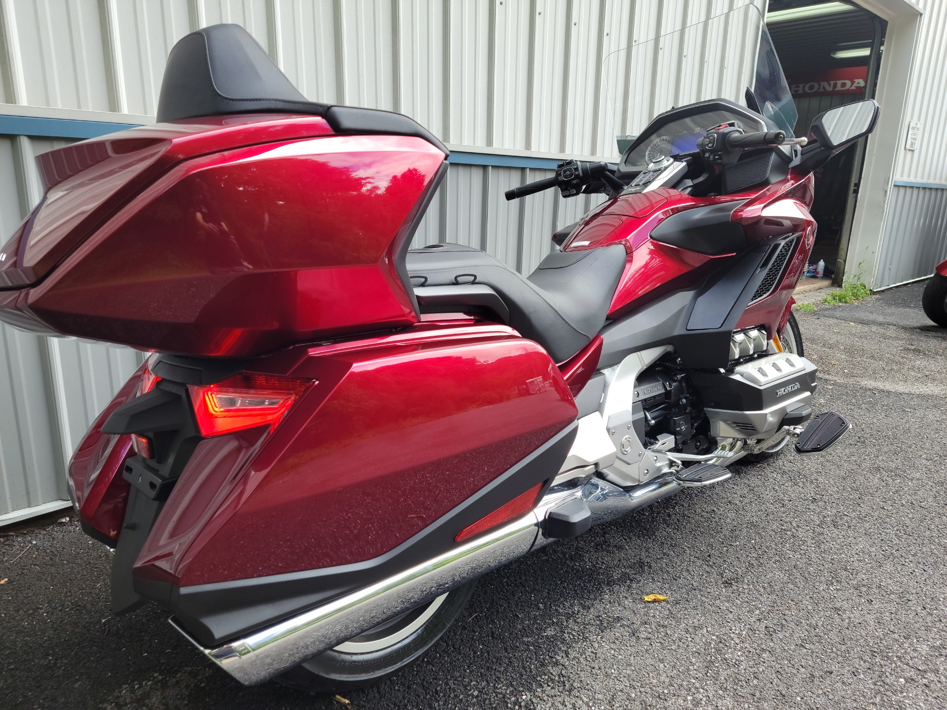 2018 Honda Gold Wing Tour Automatic DCT in Spring Mills, Pennsylvania - Photo 8