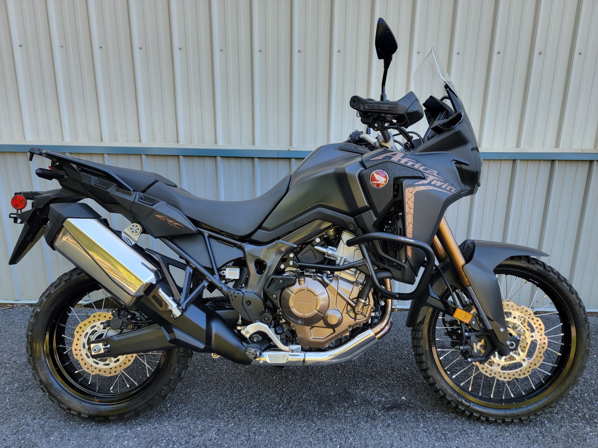 2018 Honda Africa Twin in Spring Mills, Pennsylvania - Photo 2