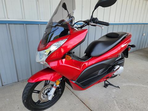 2011 Honda PCX™ in Spring Mills, Pennsylvania - Photo 5