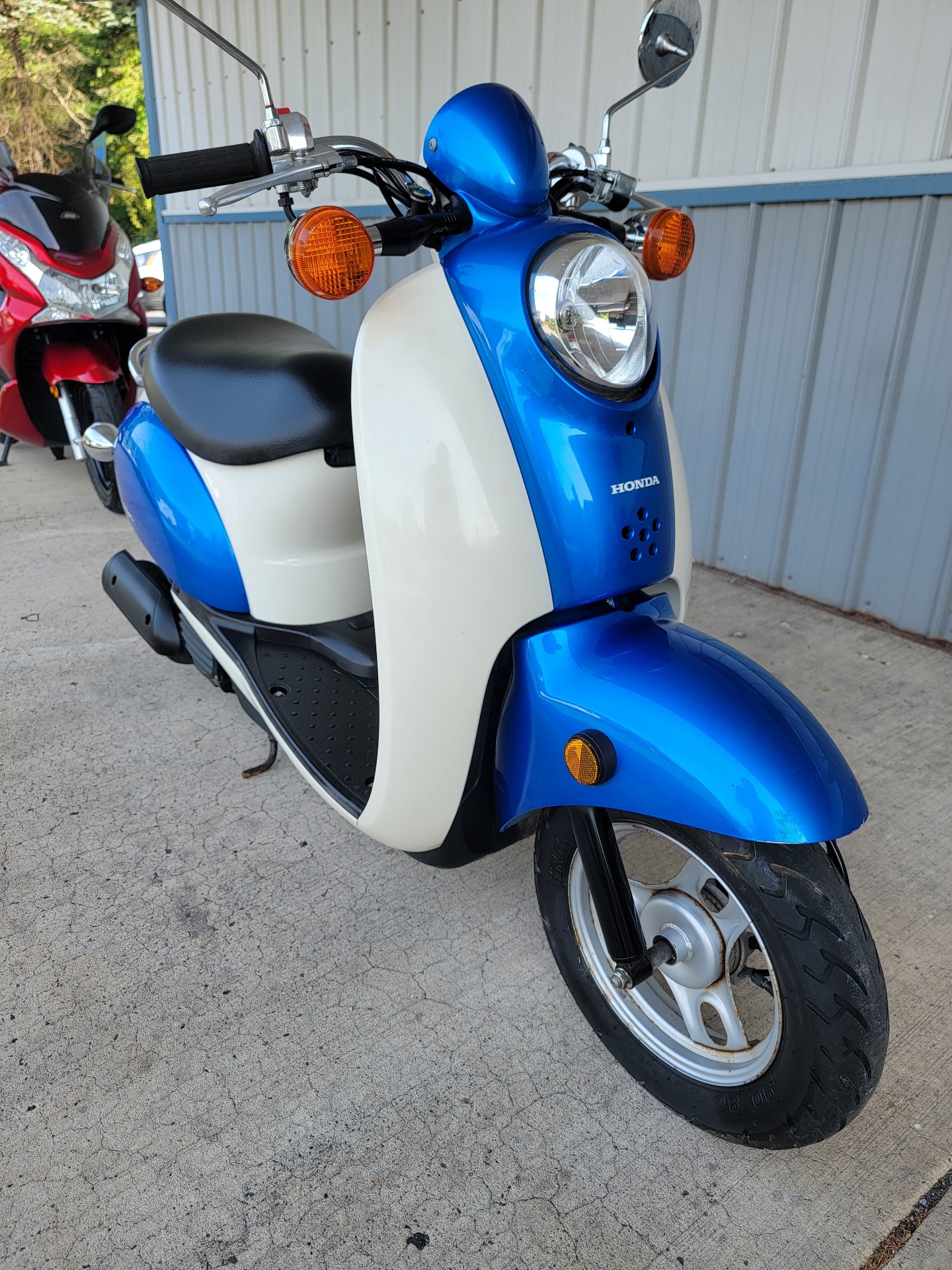 2009 Honda Metropolitan® in Spring Mills, Pennsylvania - Photo 2