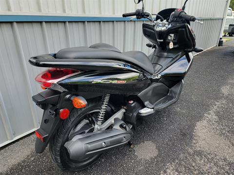 2015 Honda PCX150 in Spring Mills, Pennsylvania - Photo 8