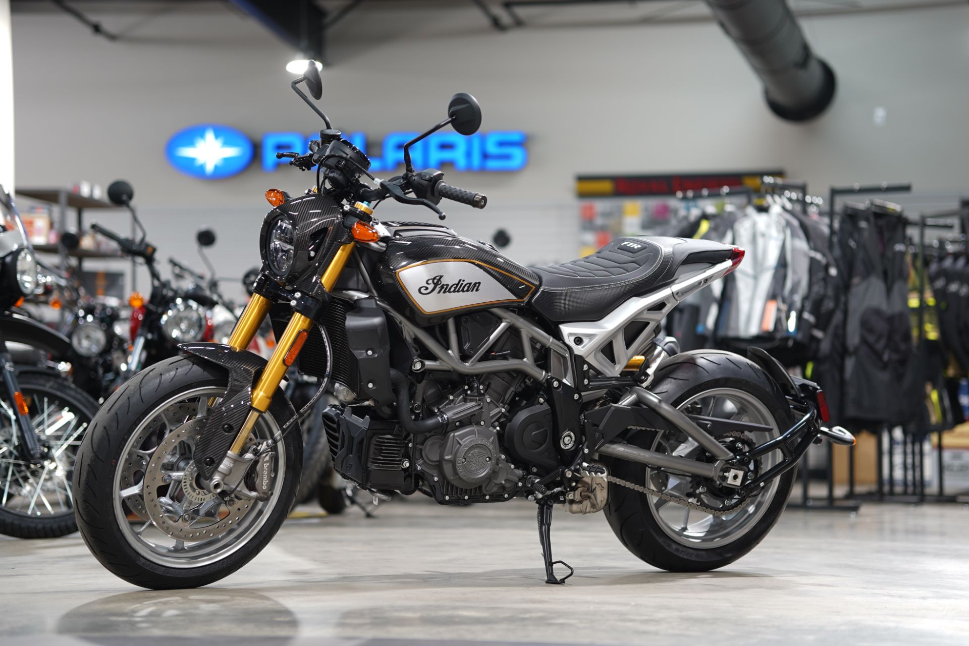 2023 Indian Motorcycle FTR R Carbon in Greer, South Carolina - Photo 4