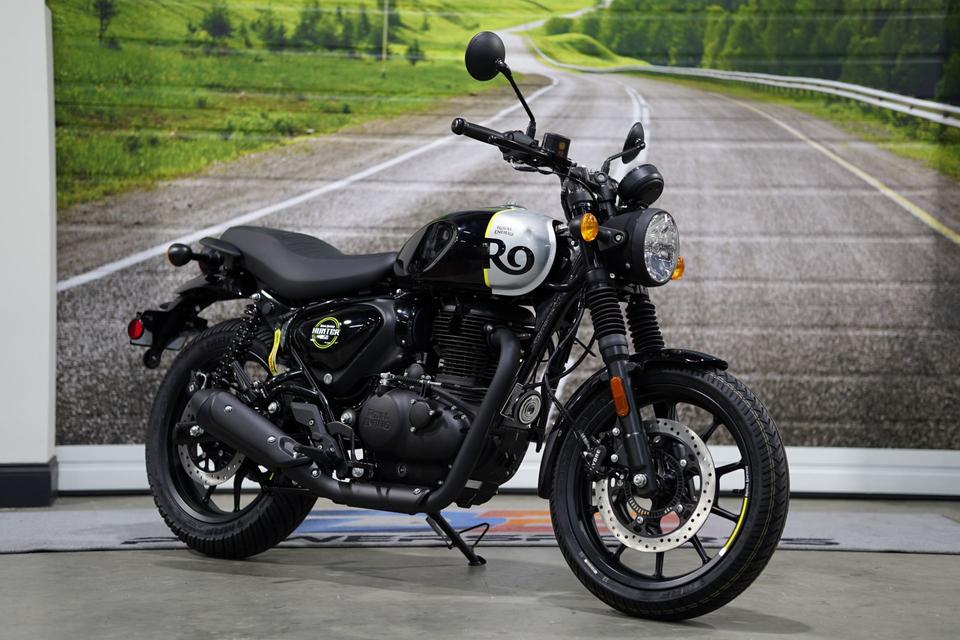 2023 Royal Enfield Hunter 350 in Greer, South Carolina - Photo 3