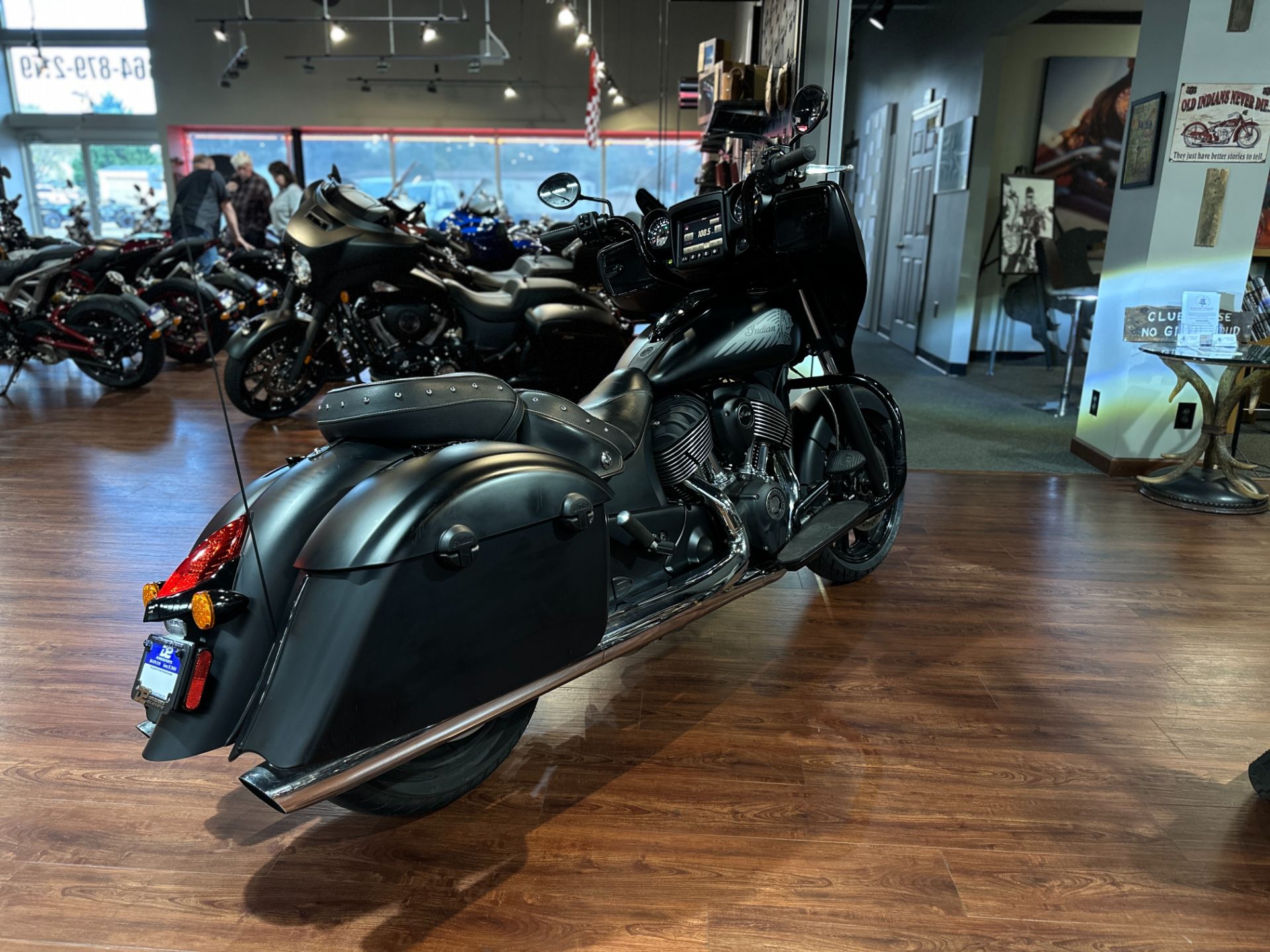 2018 Indian Motorcycle Chieftain® Dark Horse® ABS in Greer, South Carolina - Photo 9