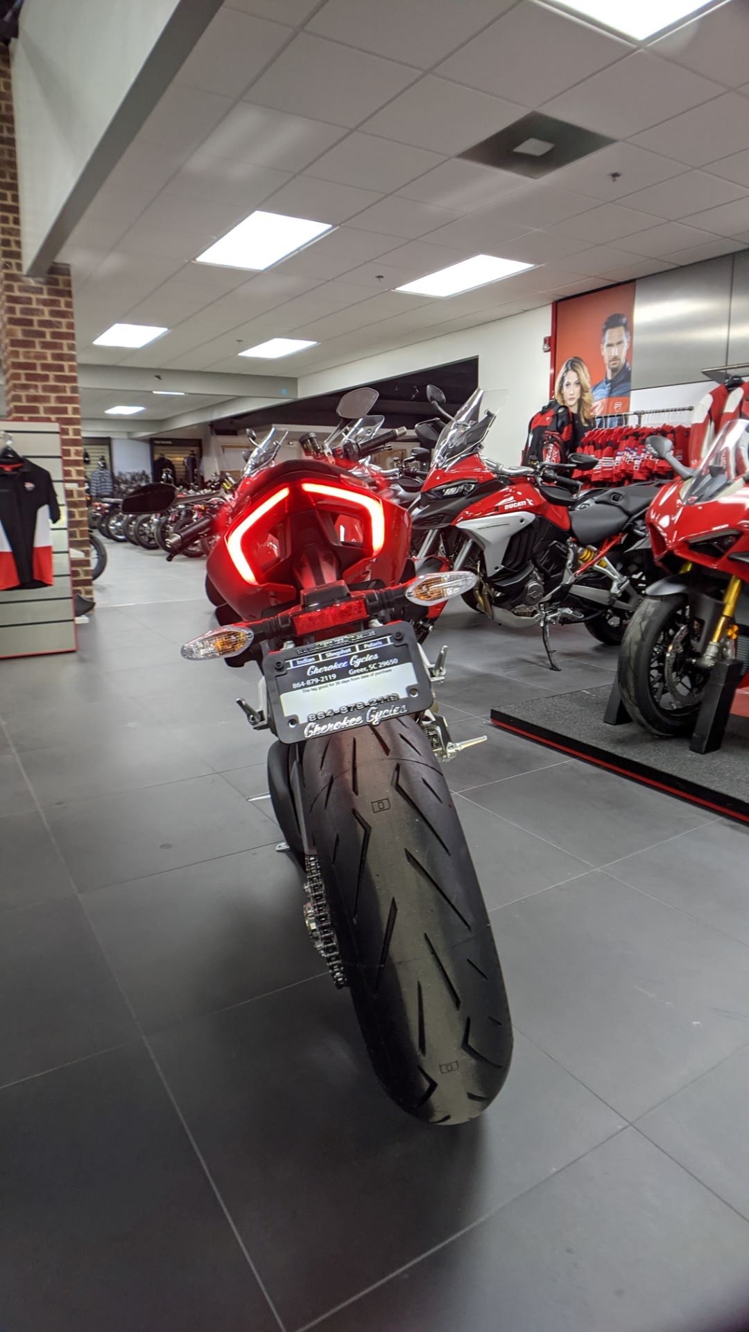 2022 Ducati Streetfighter V4 S in Greer, South Carolina - Photo 6