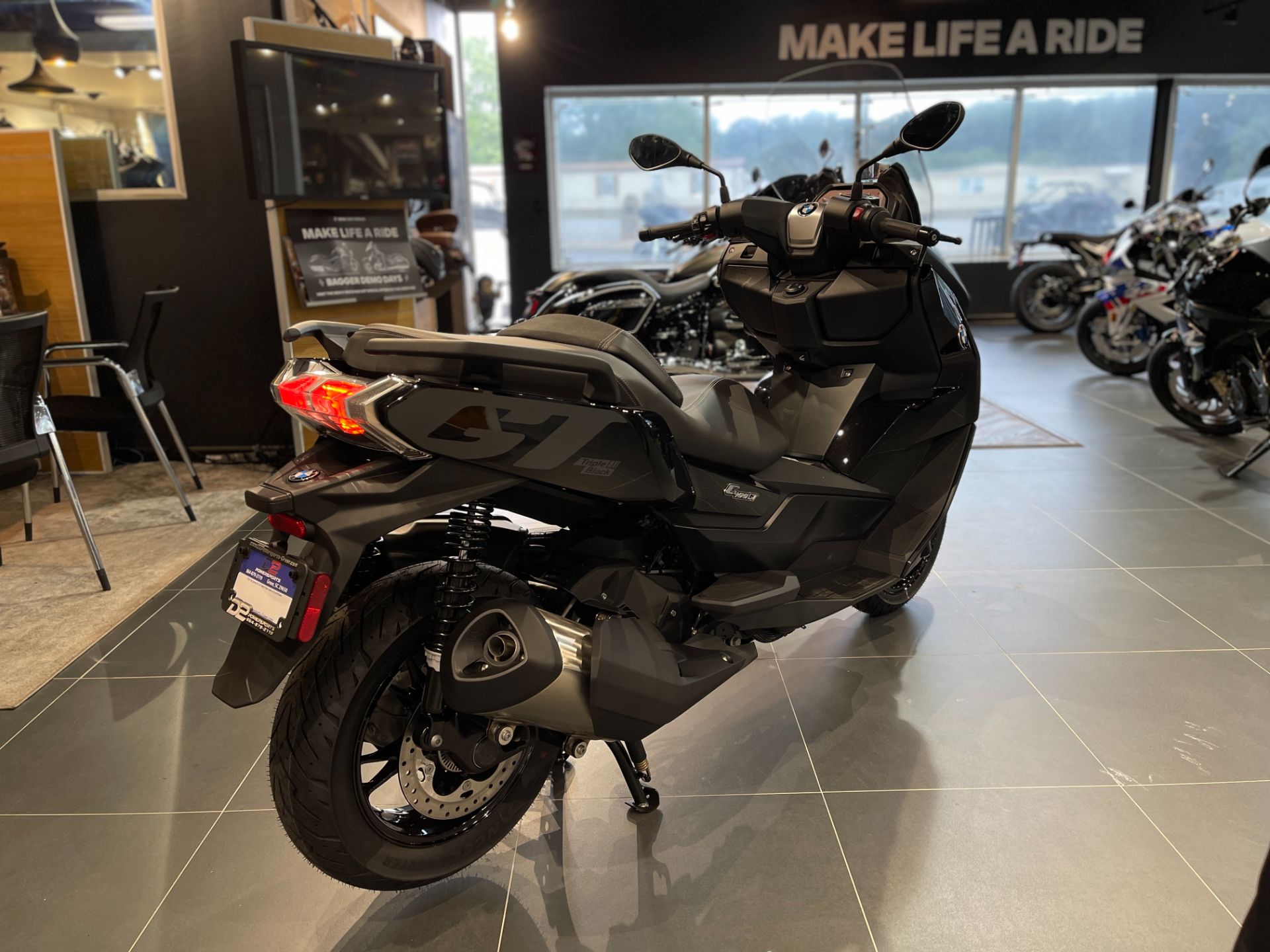 2023 BMW C 400 GT in Greer, South Carolina - Photo 6