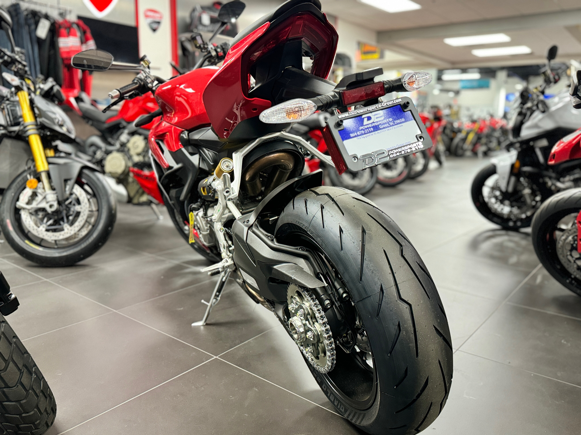 2024 Ducati Streetfighter V2 in Greer, South Carolina - Photo 5