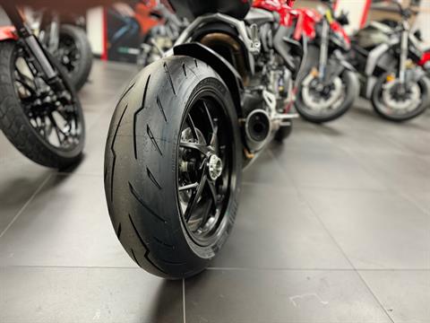 2024 Ducati Streetfighter V2 in Greer, South Carolina - Photo 11