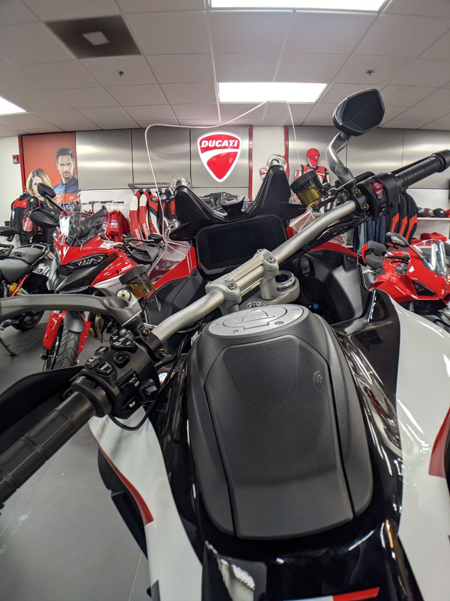2022 Ducati Multistrada V4 S Sport Full Alloy Wheels in Greer, South Carolina - Photo 12