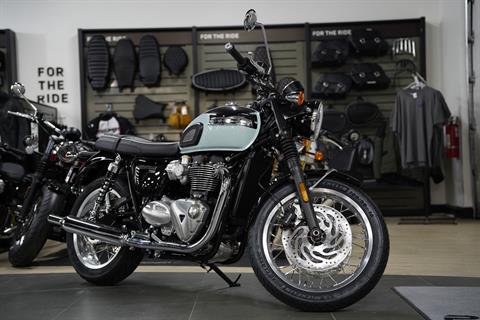 2023 Triumph Bonneville T120 Chrome Edition in Greer, South Carolina - Photo 1