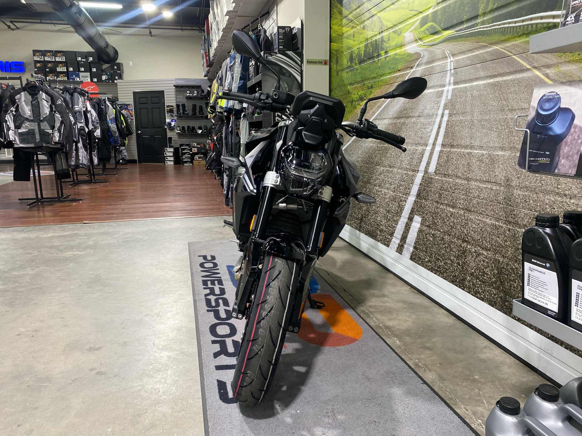 2024 BMW F 900 R in Greer, South Carolina - Photo 8