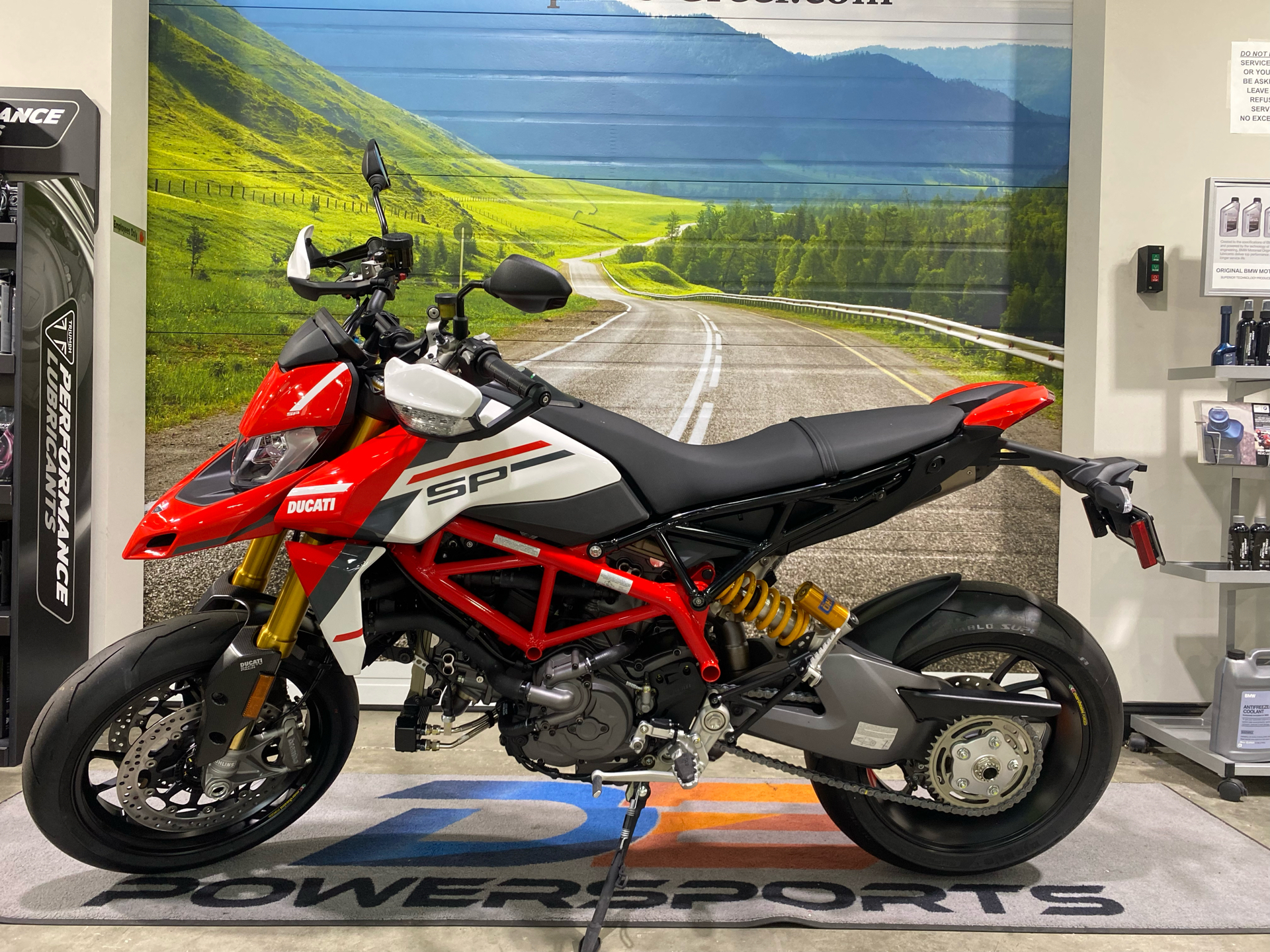 2025 Ducati Hypermotard 950 SP in Greer, South Carolina - Photo 4