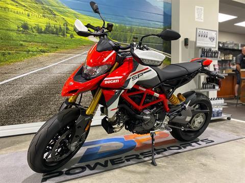 2025 Ducati Hypermotard 950 SP in Greer, South Carolina - Photo 6