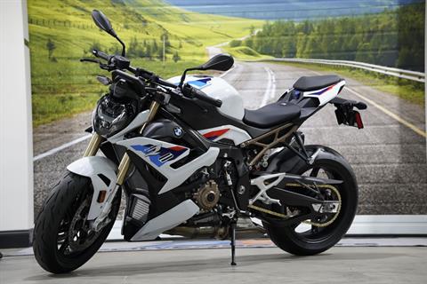 2024 BMW S 1000 R in Greer, South Carolina - Photo 3