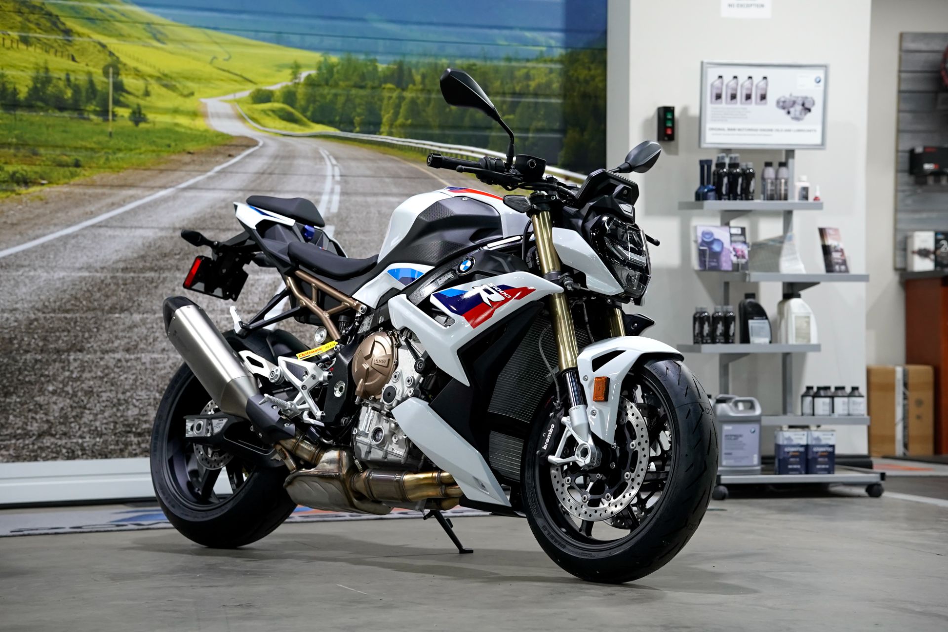 2024 BMW S 1000 R in Greer, South Carolina - Photo 1