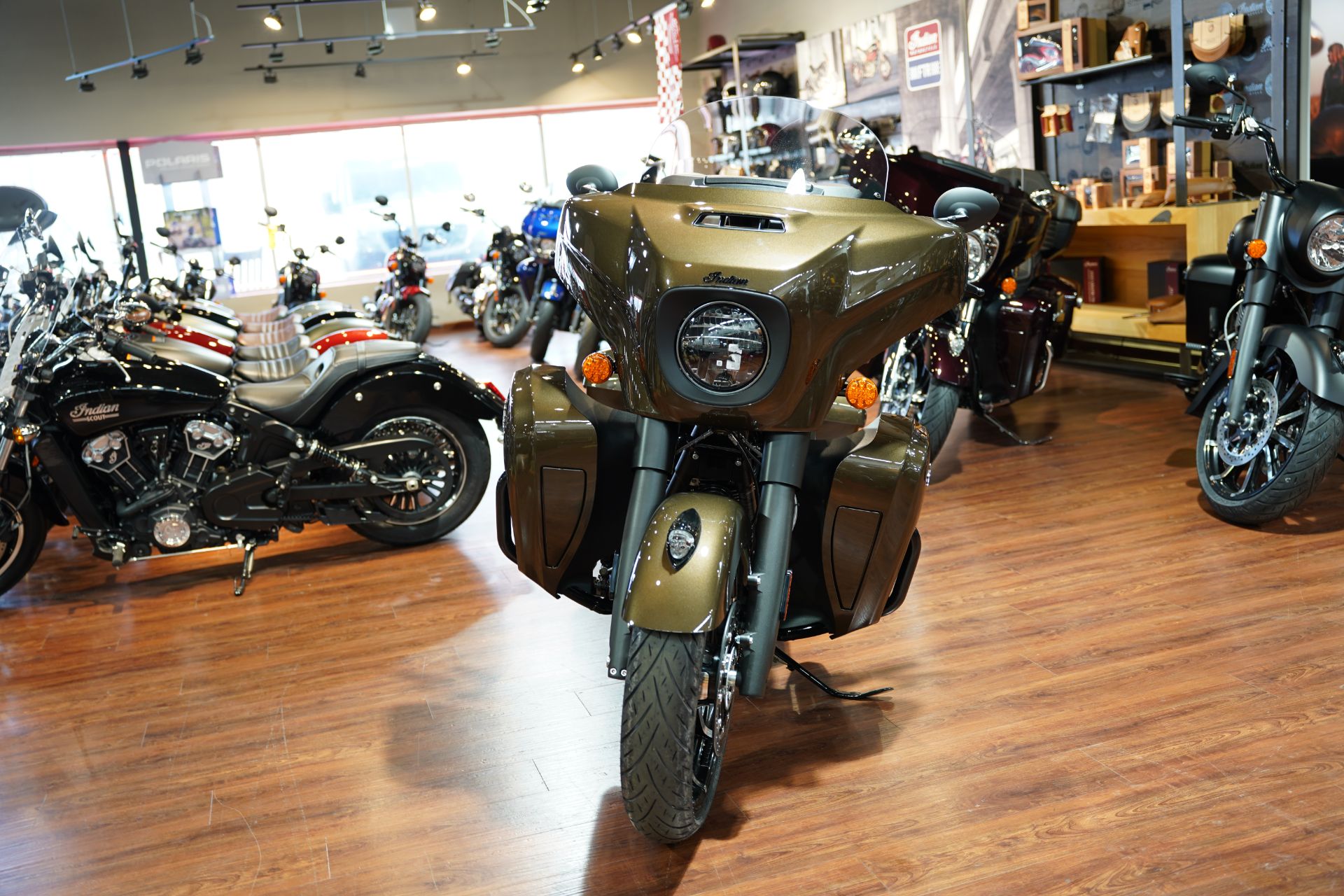 2023 Indian Motorcycle Roadmaster® Dark Horse® in Greer, South Carolina - Photo 4