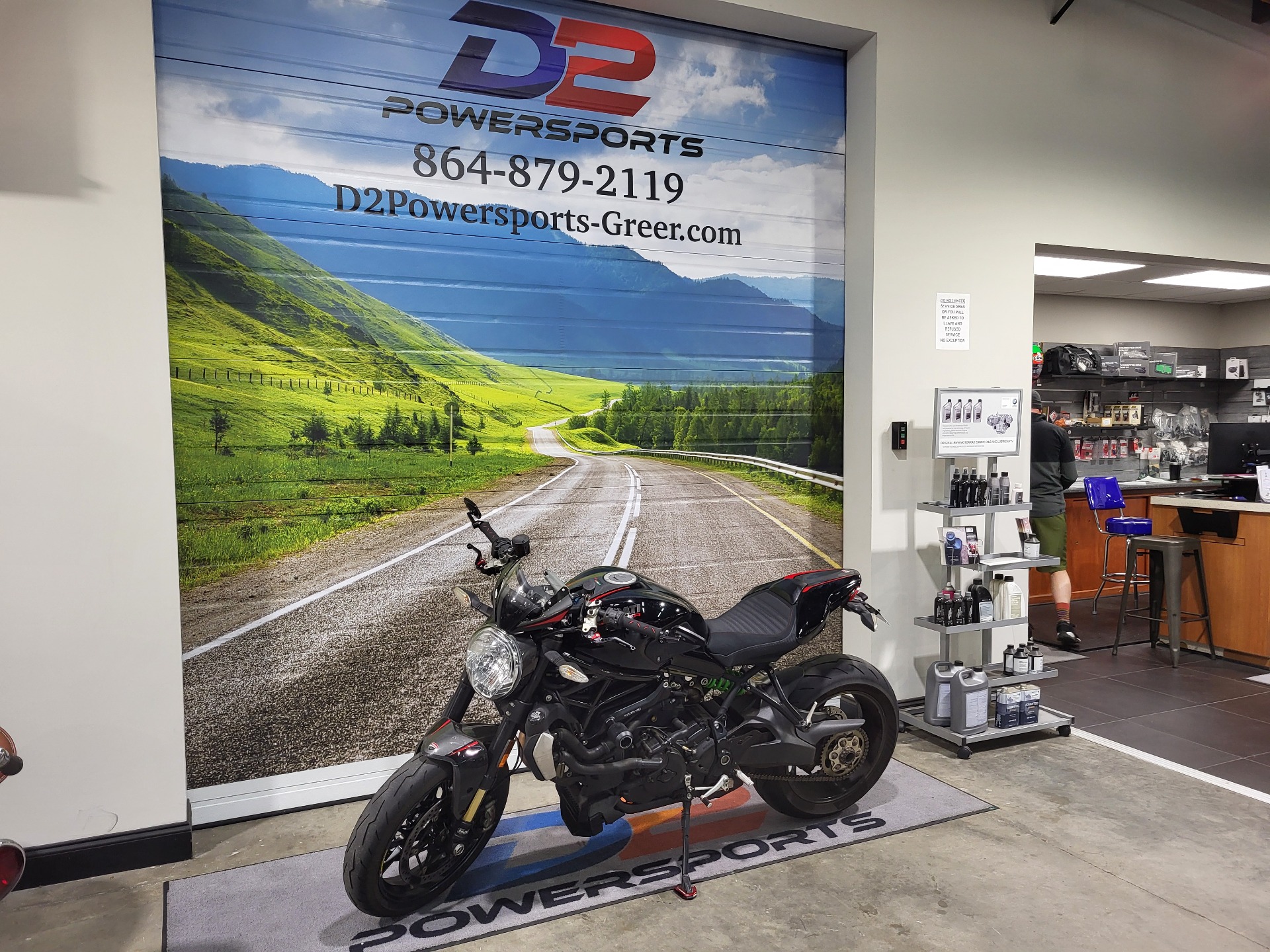 2016 Ducati Monster 1200 R in Greer, South Carolina - Photo 6