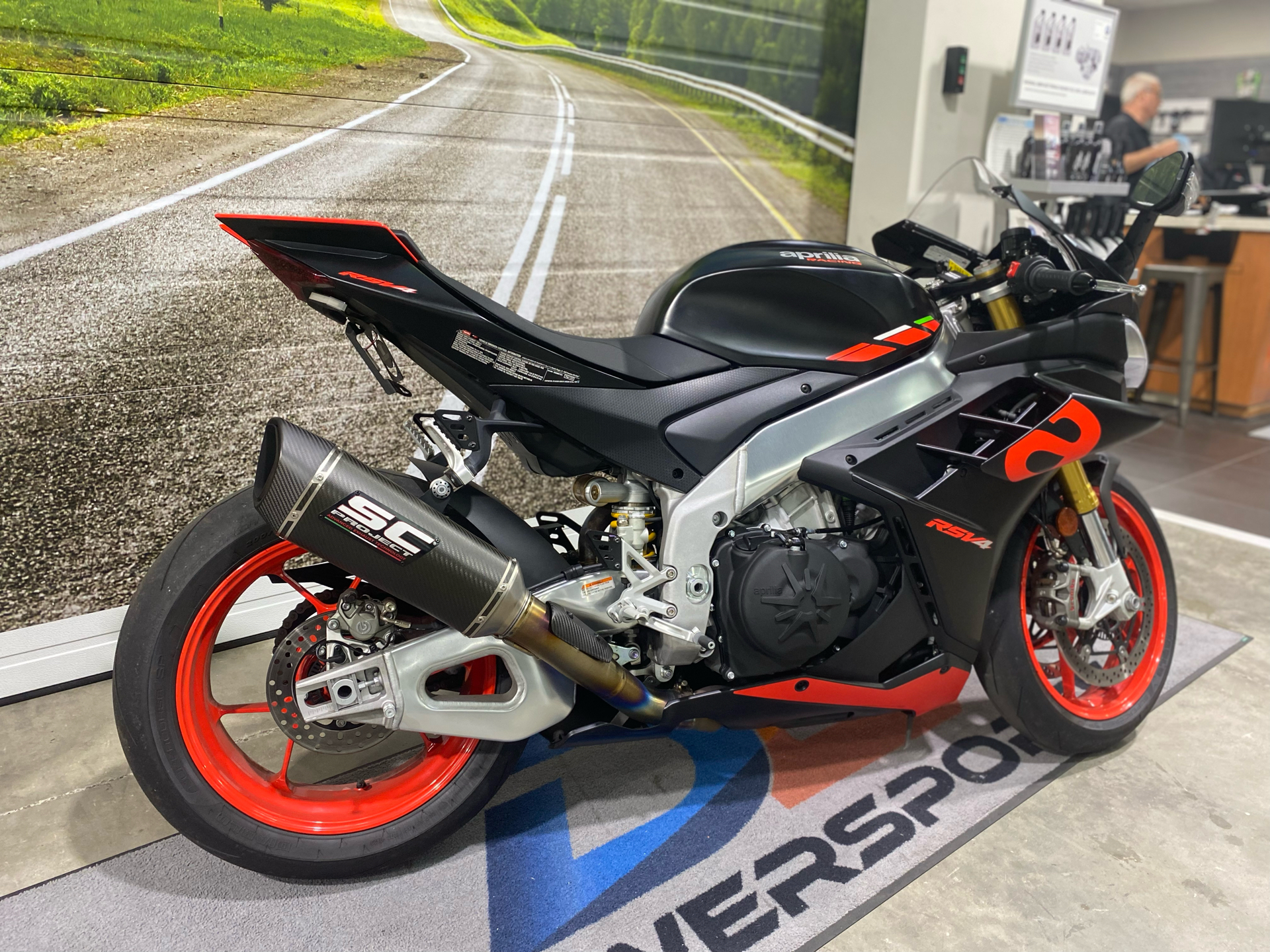 2023 Aprilia RSV4 1100 in Greer, South Carolina - Photo 3