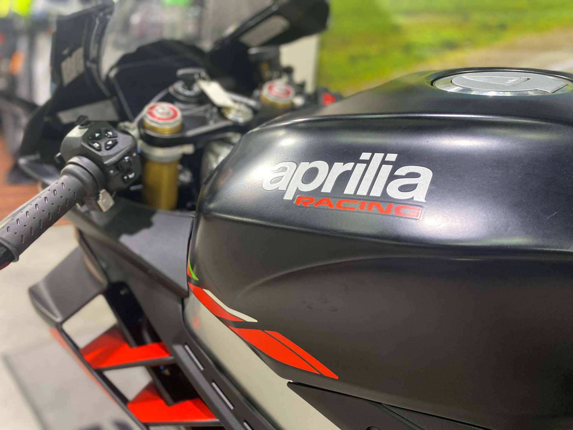 2023 Aprilia RSV4 1100 in Greer, South Carolina - Photo 9