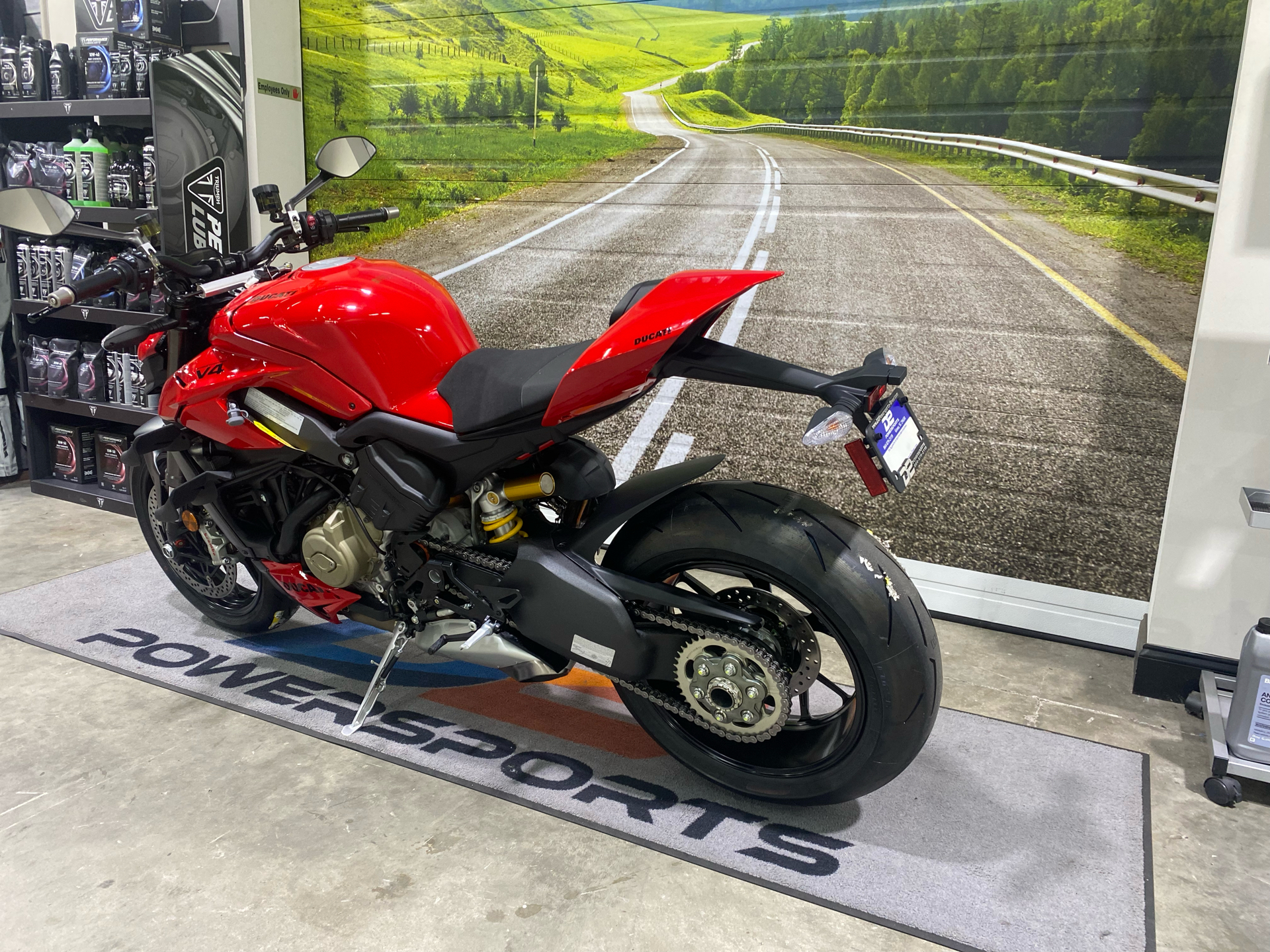 2024 Ducati Streetfighter V4 in Greer, South Carolina - Photo 5