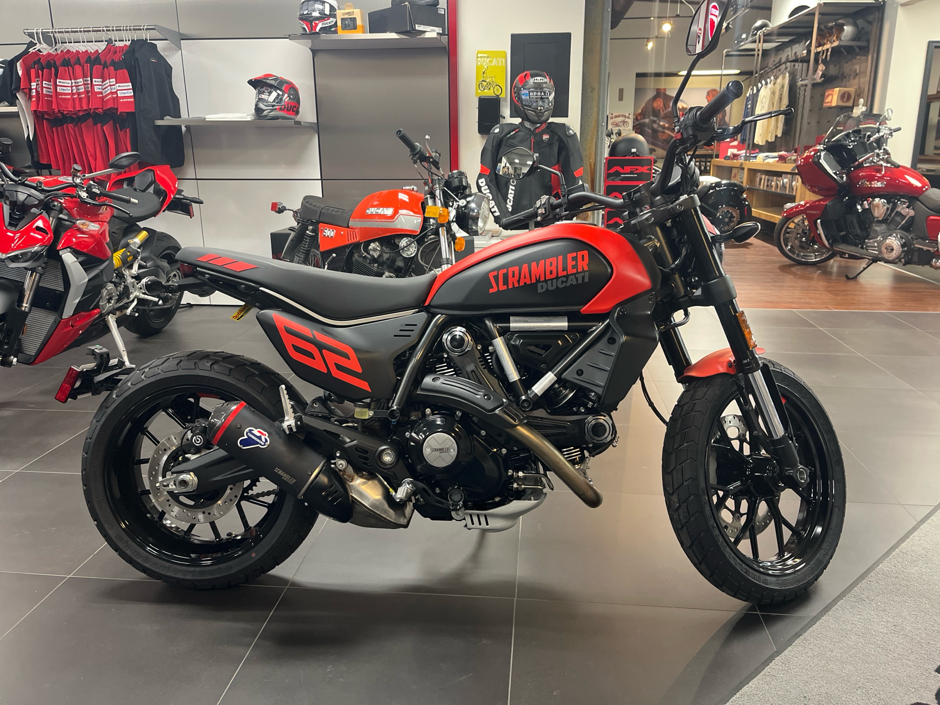 2024 Ducati Scrambler Full Throttle in Greer, South Carolina - Photo 2