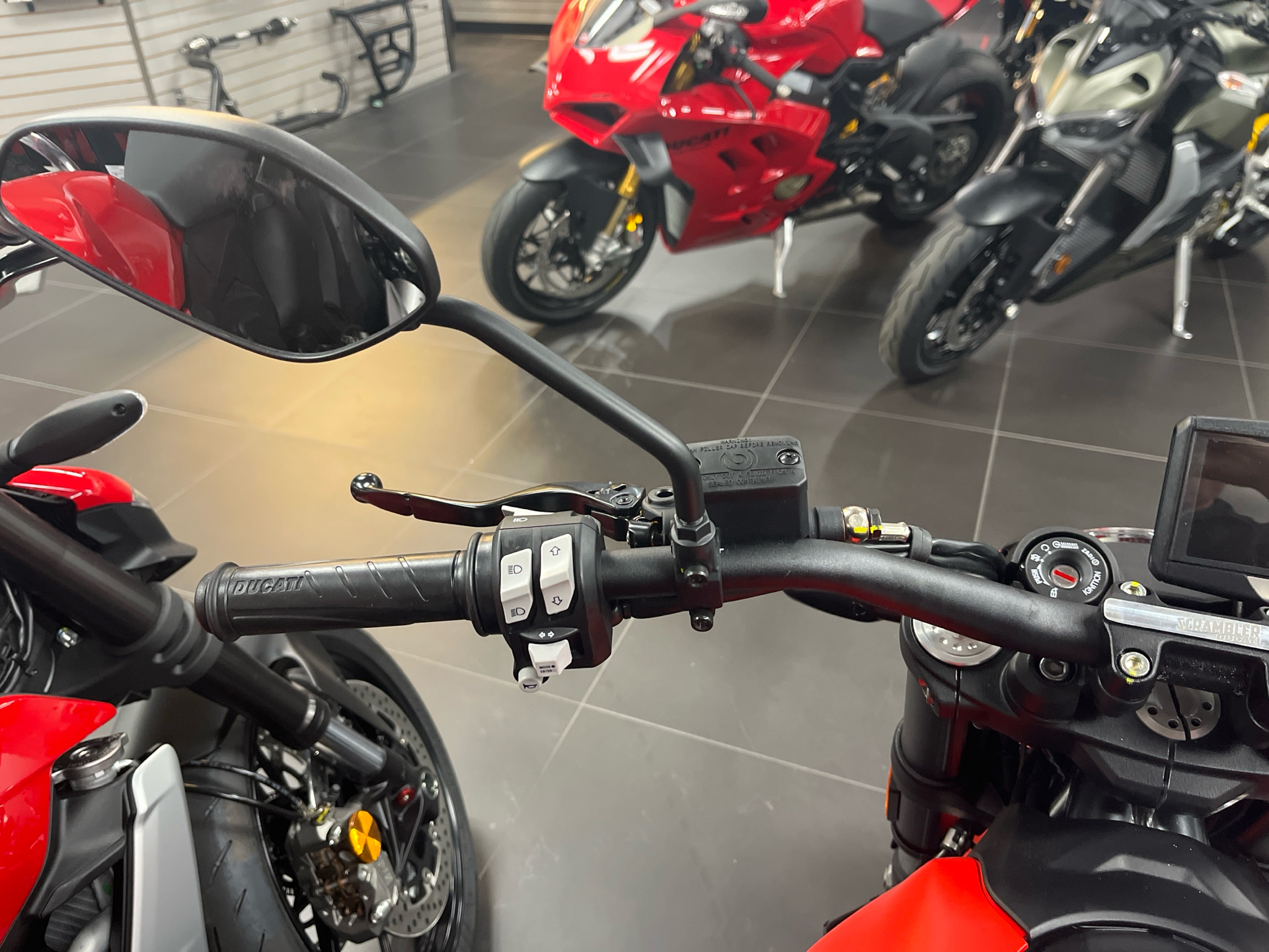 2024 Ducati Scrambler Full Throttle in Greer, South Carolina - Photo 13