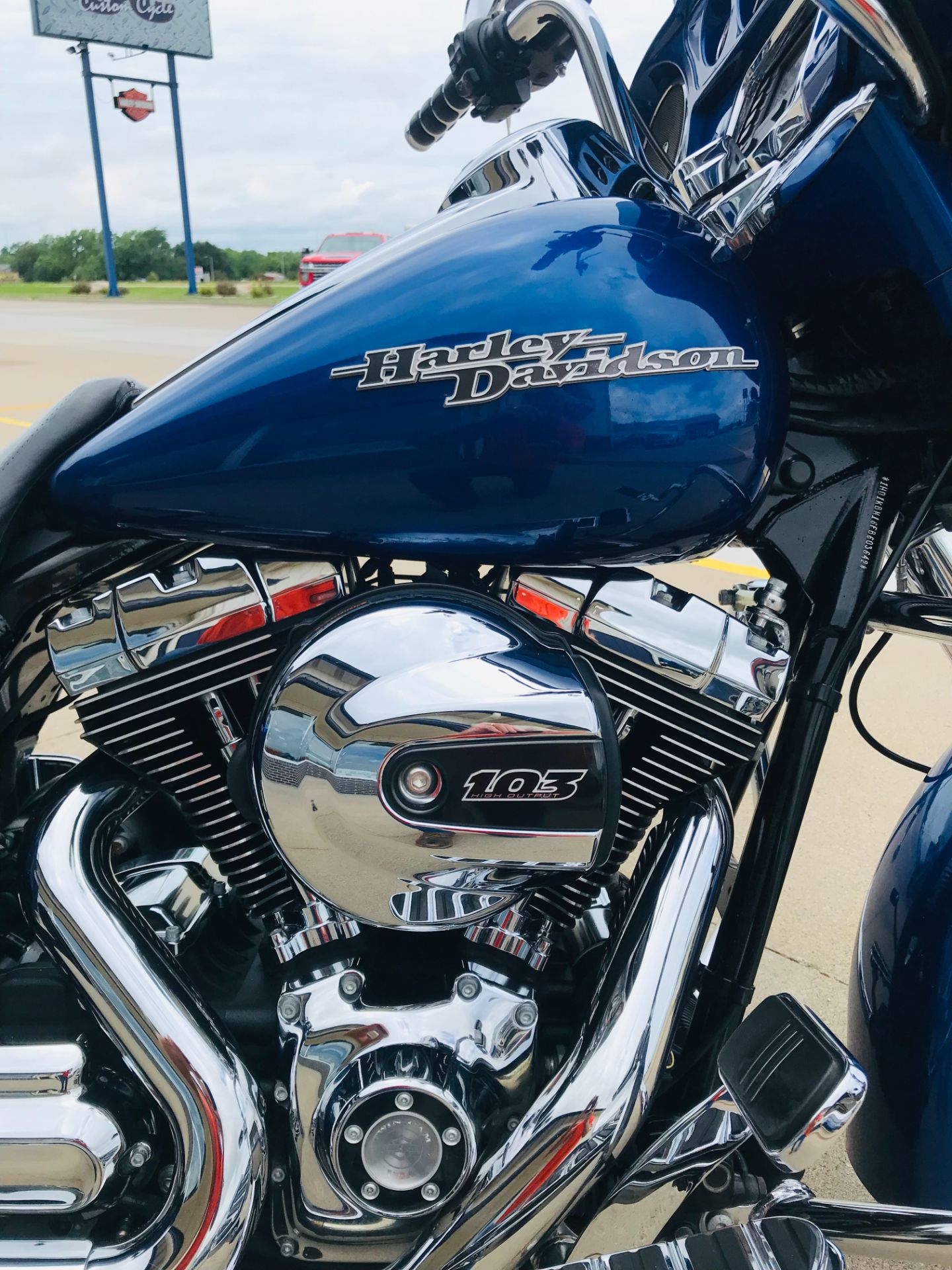 2015 Harley-Davidson STREET GLIDE in Chariton, Iowa - Photo 2