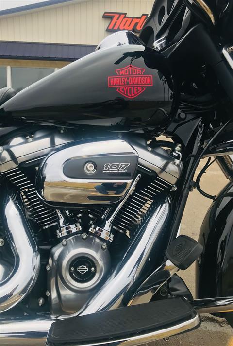 2022 Harley-Davidson ELCTRA GLIDE STANDARD in Chariton, Iowa - Photo 2