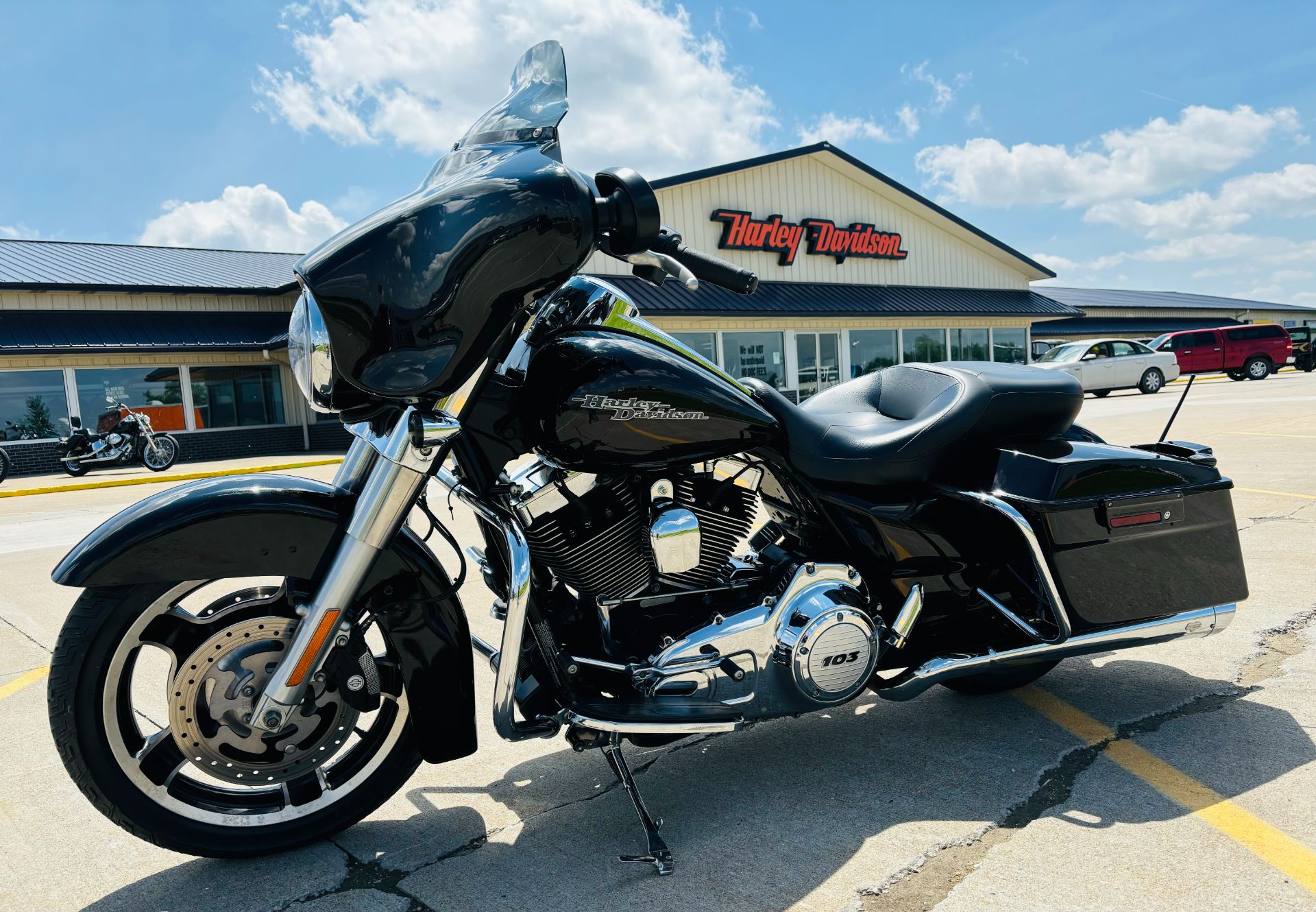 2011 Harley-Davidson STREET GLIDE in Chariton, Iowa - Photo 5