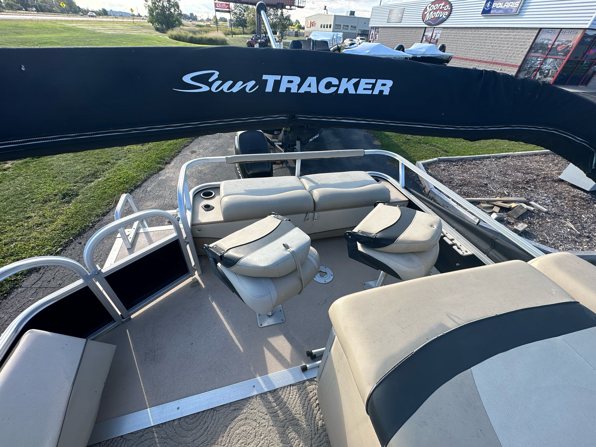 2013 Sun Tracker Fishin' Barge 20 DLX in Appleton, Wisconsin - Photo 8