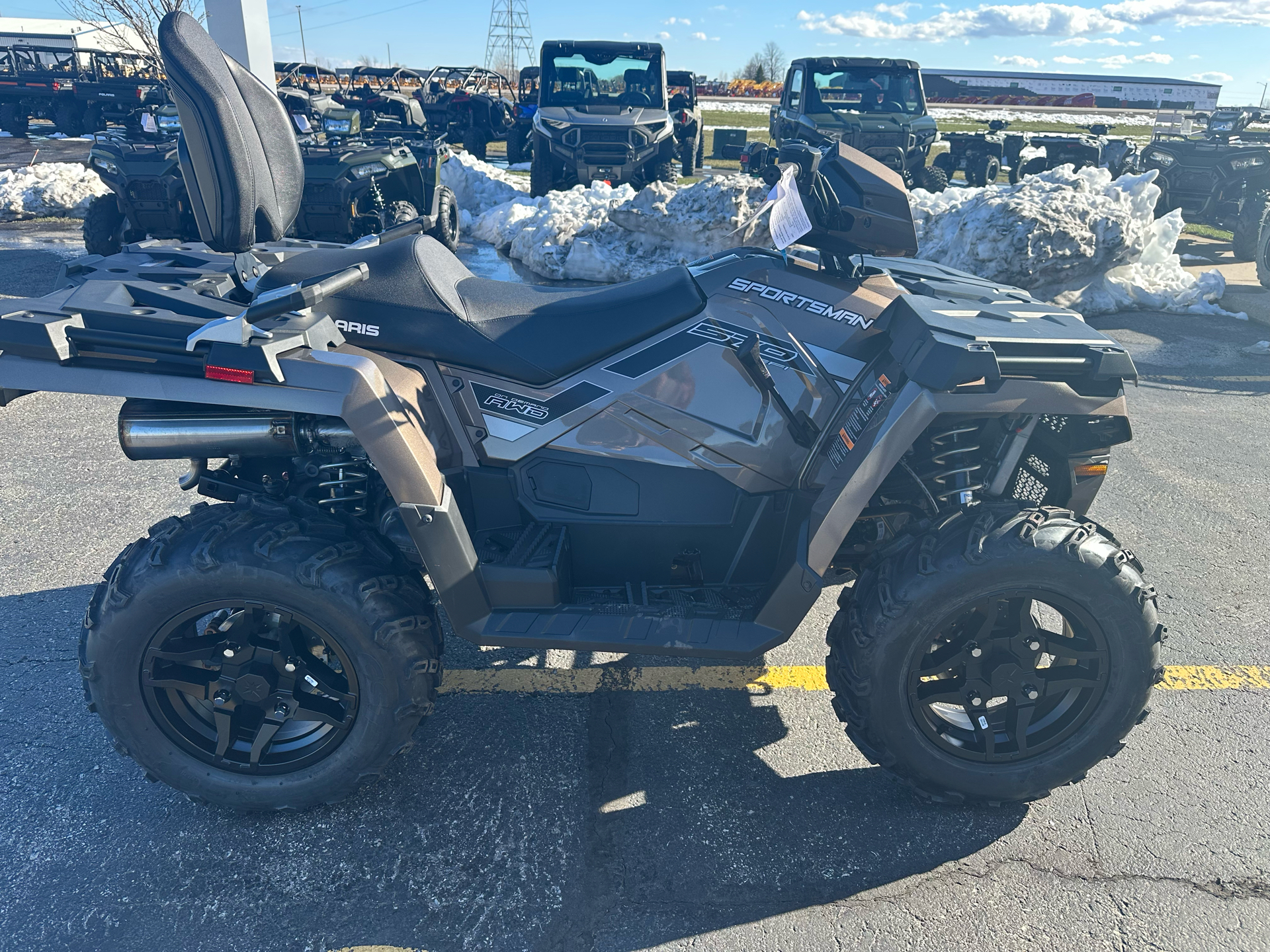 2024 Polaris Sportsman Touring 570 Premium in Appleton, Wisconsin - Photo 2