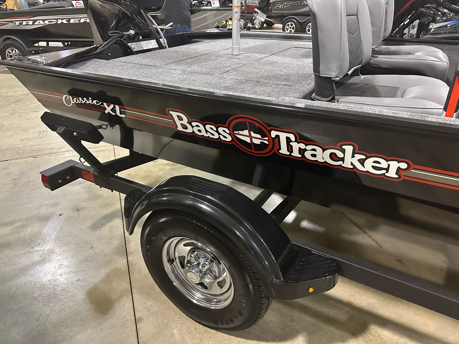 2024 Tracker Bass Tracker Classic XL in Appleton, Wisconsin - Photo 3